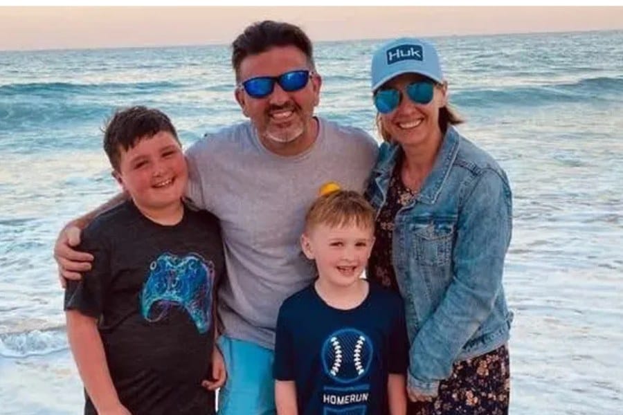 Scott Donovan with his wife and two children.